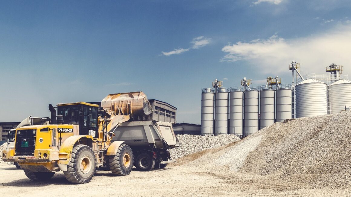 Making the Leap: Transitioning from a Traditional Job to a Full-Time Digital Career in 2026